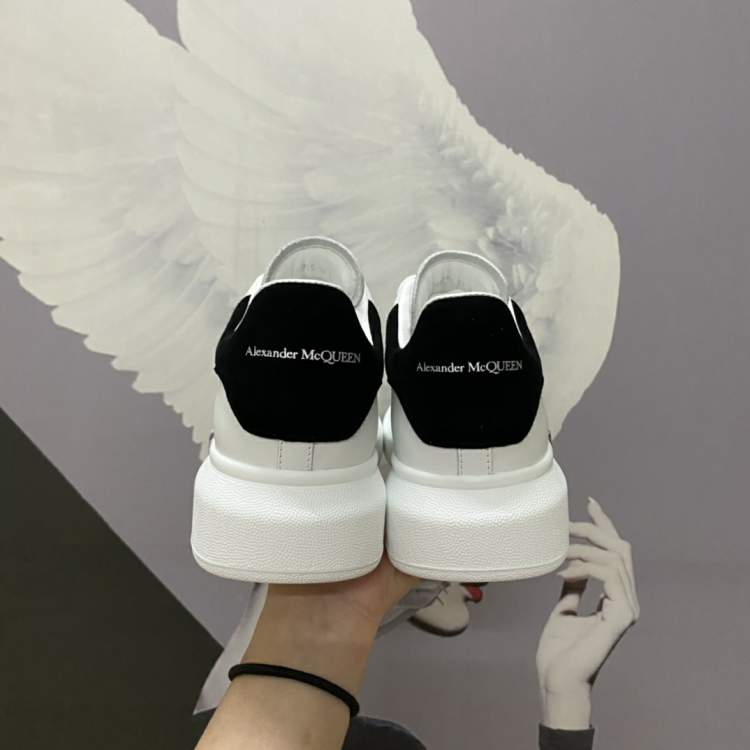 Picture of Alexander McQueen Shoes _SKU21100405SZ35-4537